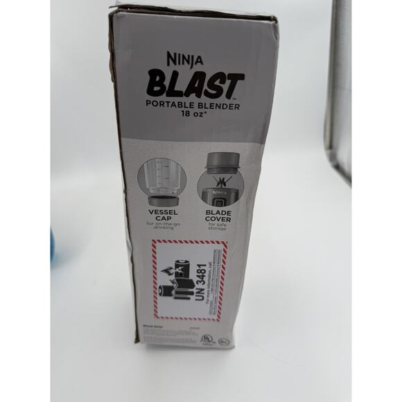 Ninja Blast Portable Blender, 18oz. BPA Free and Leakproof (Dark Gray) - Picture 2 of 4